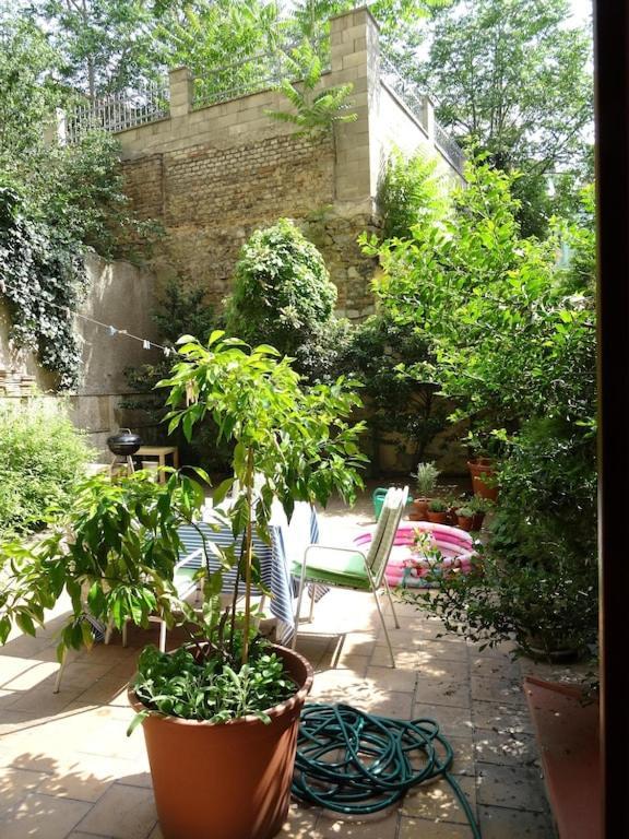 Garden Apartment On Art Nouveau Street In Central Prague Praga Exterior foto